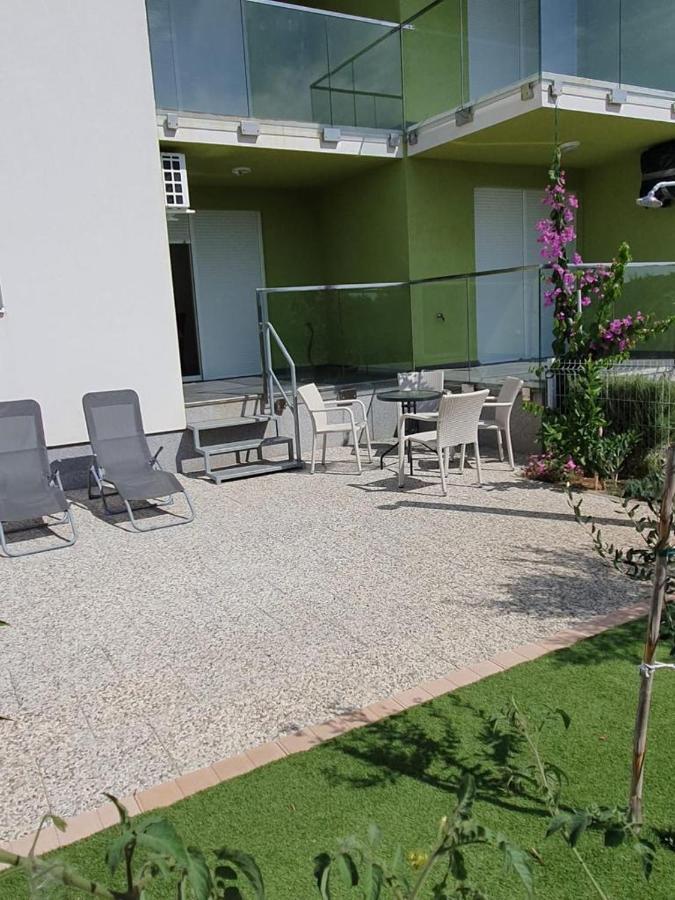 Apartmani Matko Hoek van Holland Ngoại thất bức ảnh