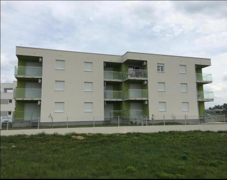 Apartmani Matko Hoek van Holland Ngoại thất bức ảnh